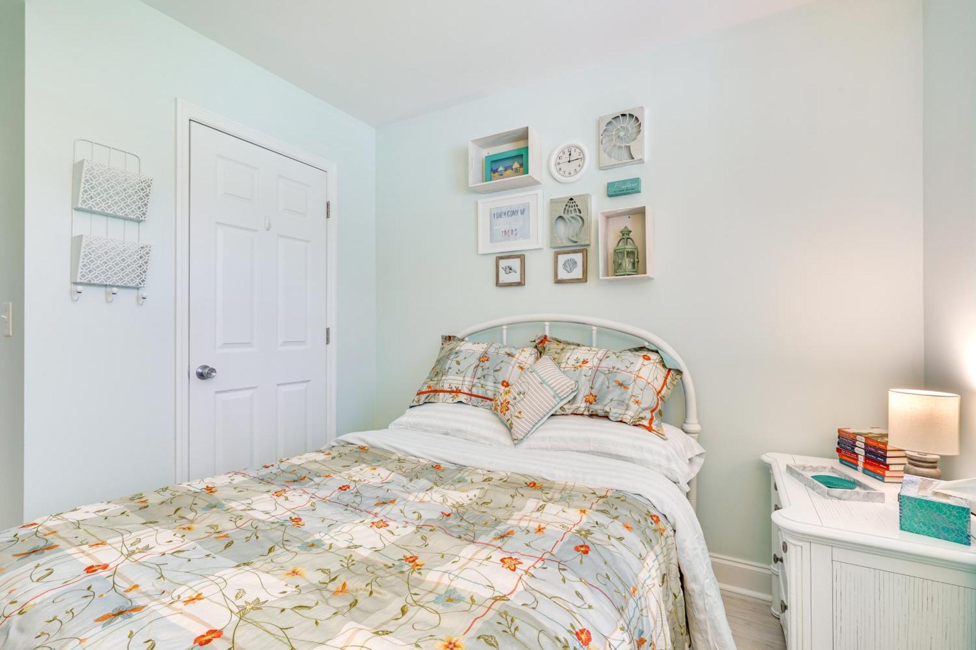 Cozy Goose Creek Escape With Patio And Grill Villa Екстериор снимка