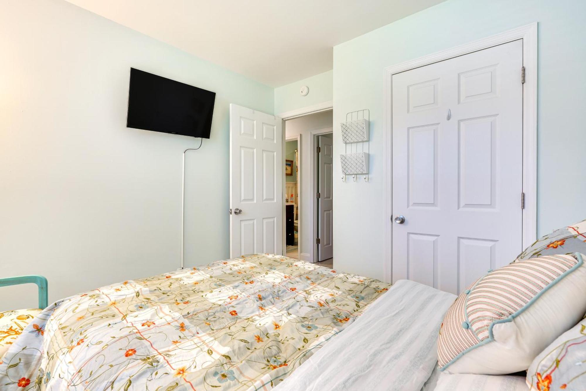 Cozy Goose Creek Escape With Patio And Grill Villa Екстериор снимка