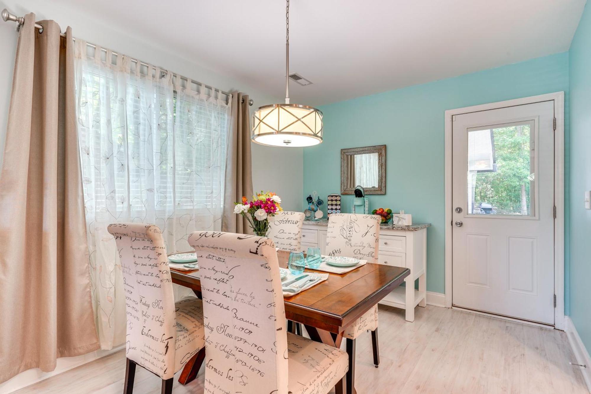 Cozy Goose Creek Escape With Patio And Grill Villa Екстериор снимка